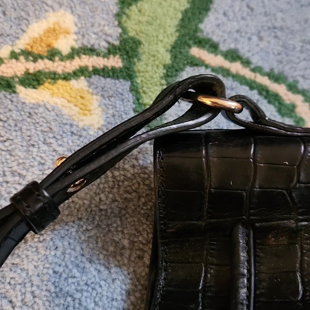 Sezane Farrow Croc Embossed Farrow Bucket Back - Picture 5 of 12